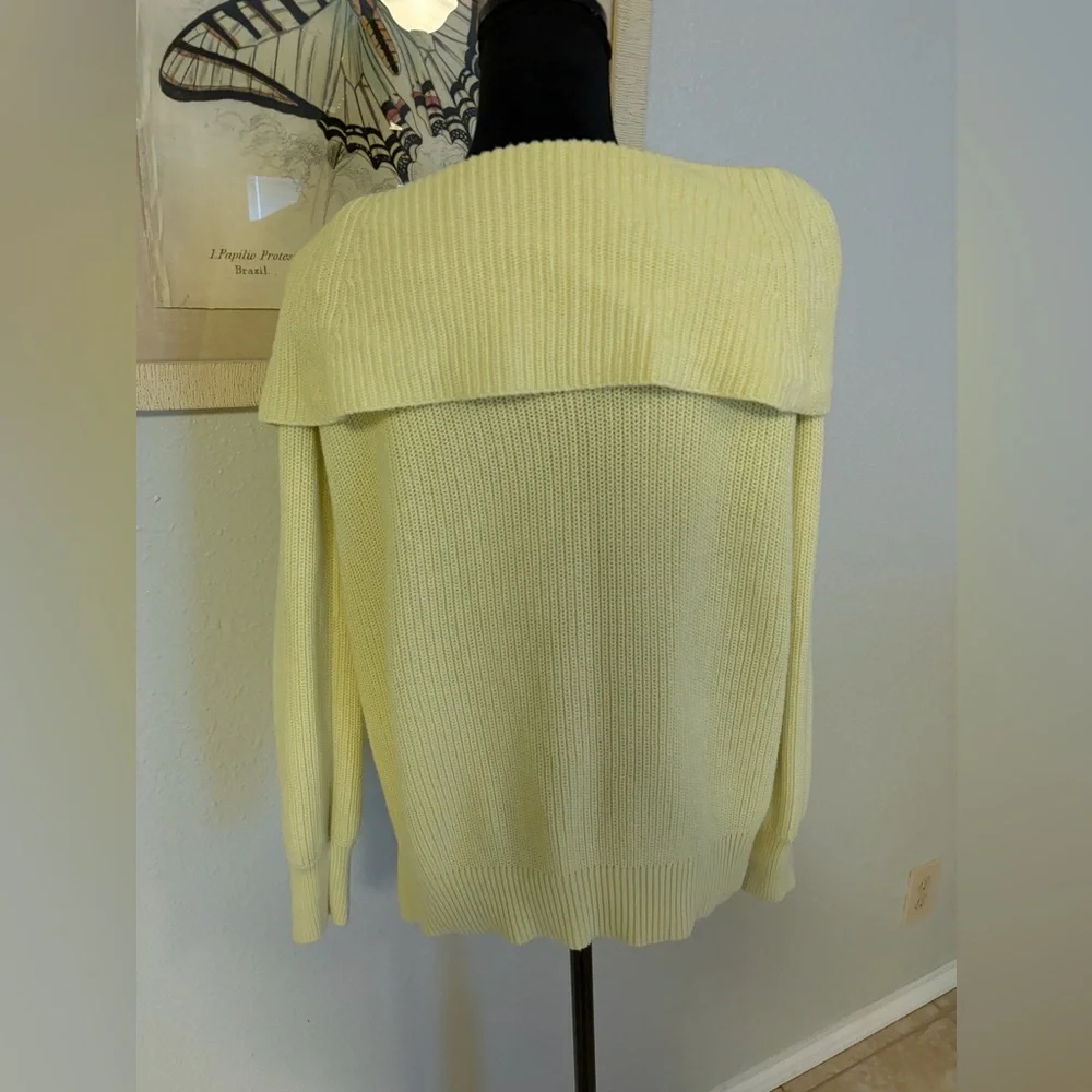 525 America Off-Shoulder Yellow Sweater Size Small NWOT